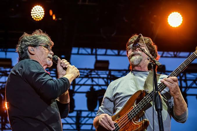 Alabama - The Band performing on tour